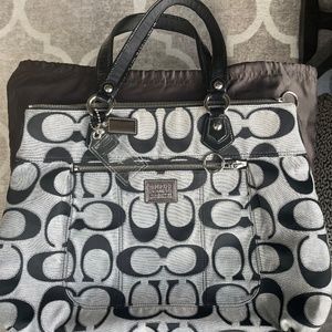 Coach Signature Poppy Tote Bag